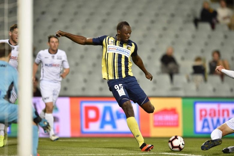 Usain Bolt từ chối đề nghị từ châu Âu ảnh 2 Usain Bolt tu choi de nghi tu chau Au anh 2