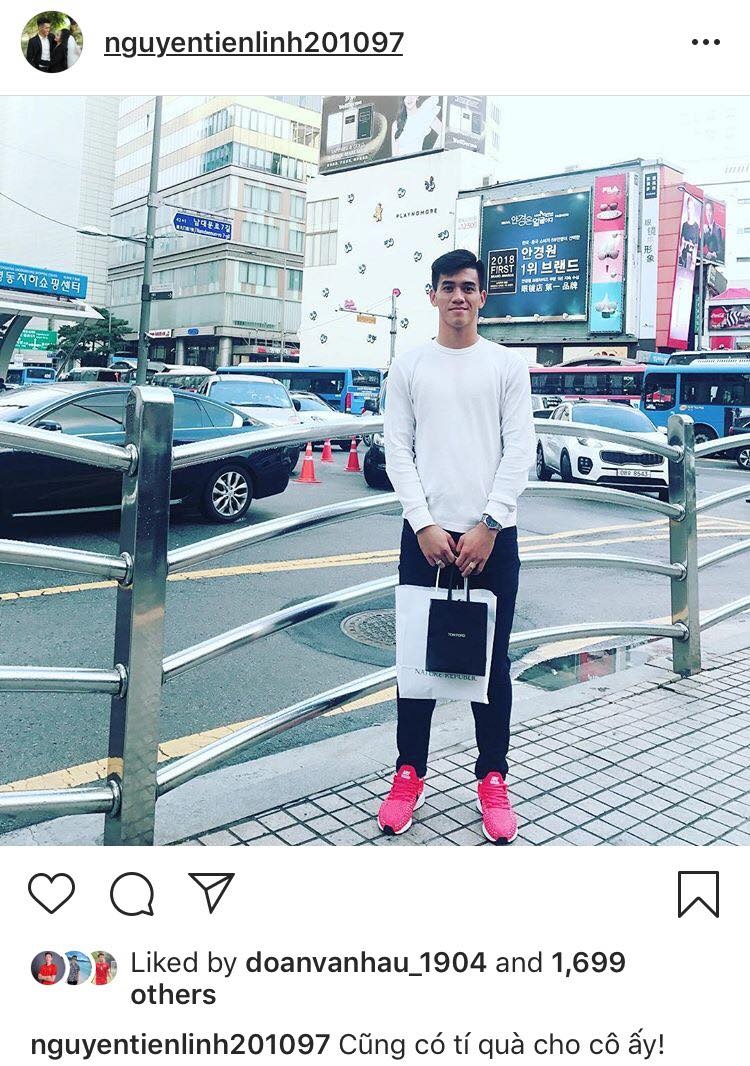 Tuyen thu DTVN an choi,  mua sam tai Han Quoc anh 4