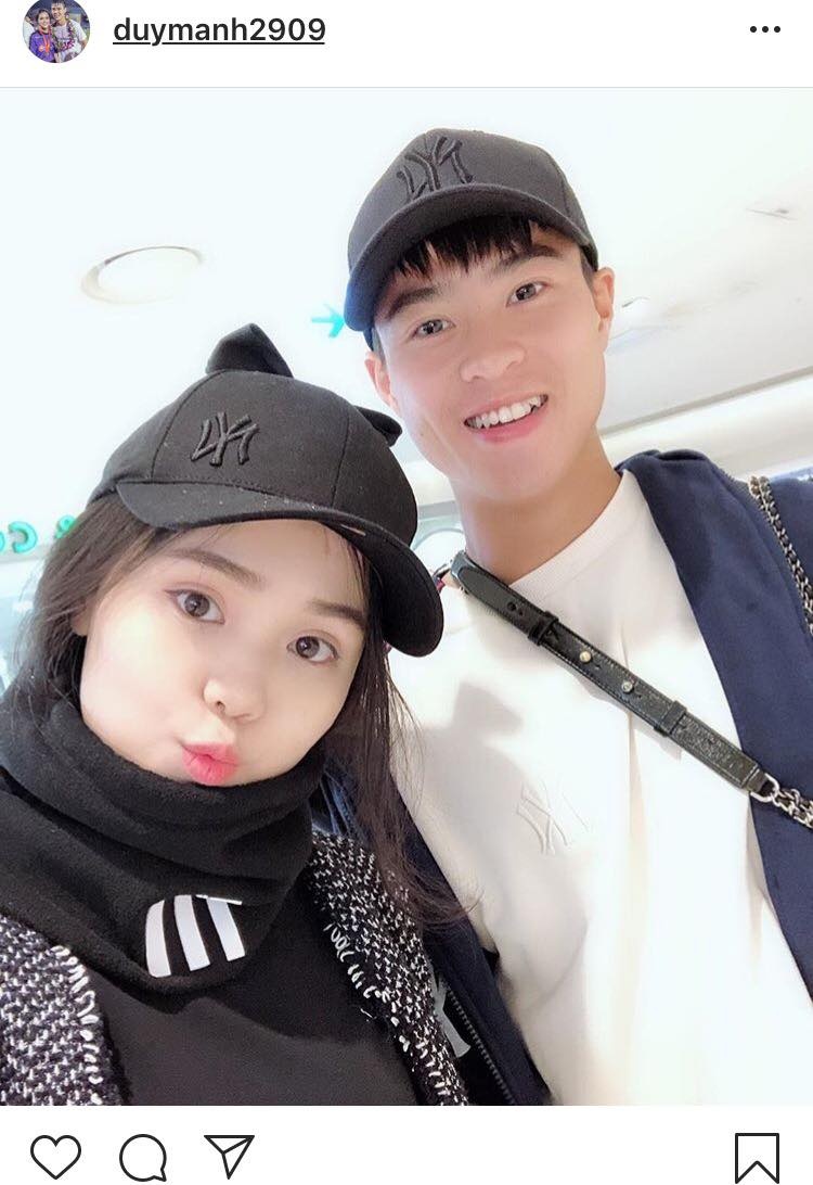 Tuyen thu DTVN an choi,  mua sam tai Han Quoc anh 2