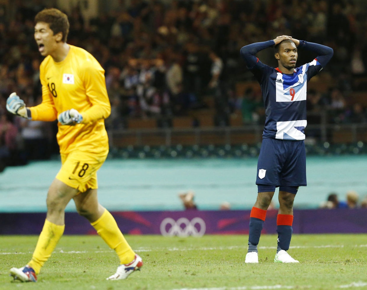 Xuan Truong nhan qua tu dong doi cu anh 2