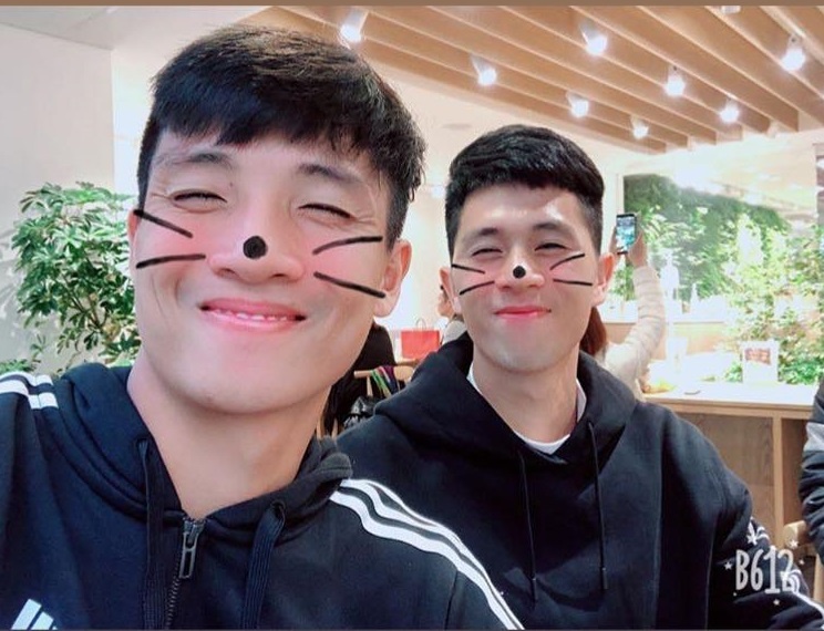 Duoc xa trai, tuyen thu DTVN tranh thu tham quan Seoul hinh anh