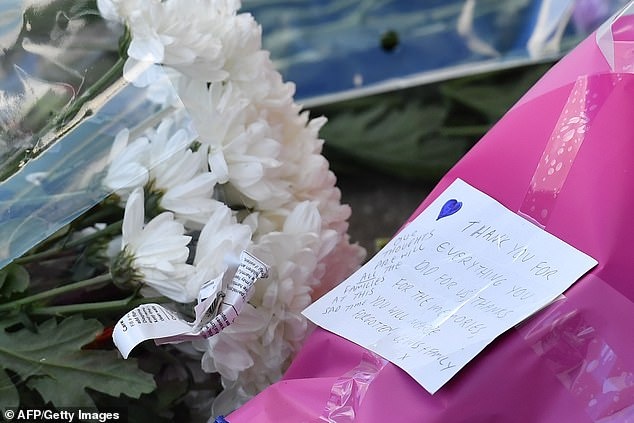 Vichai Srivaddhanaprabha anh 14