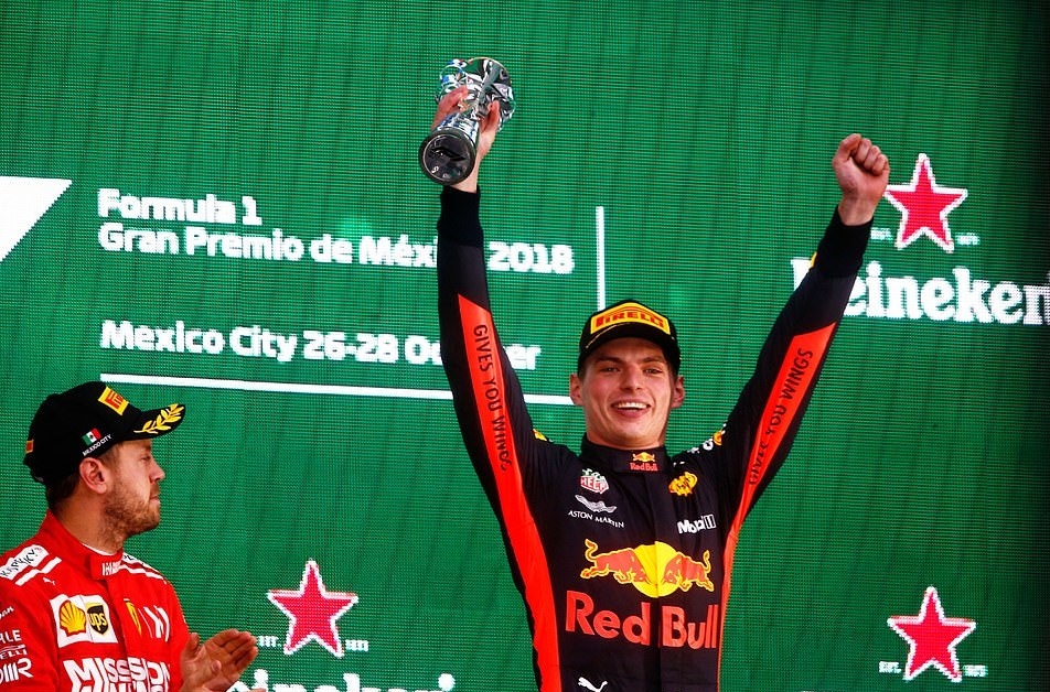 Hamilton vo dich F1 lan thu nam trong su nghiep anh 9