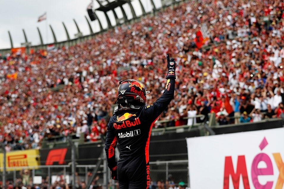 Hamilton vo dich F1 lan thu nam trong su nghiep anh 8