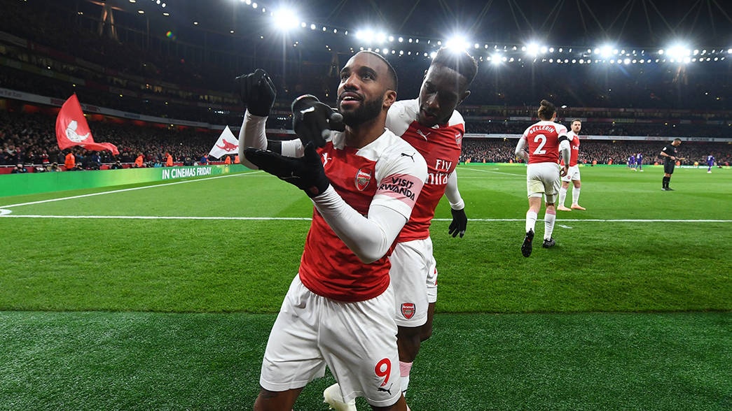 Lacazette - sat thu mot thoi va ngay tro lai vu dai anh sang hinh anh