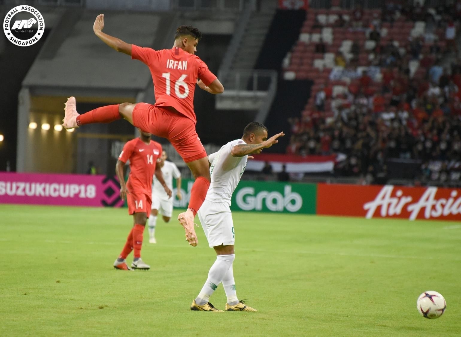 Irfan Fandi gia nhập Bangkok Glass ảnh 2 Irfan Fandi gia nhap Bangkok Glass anh 2