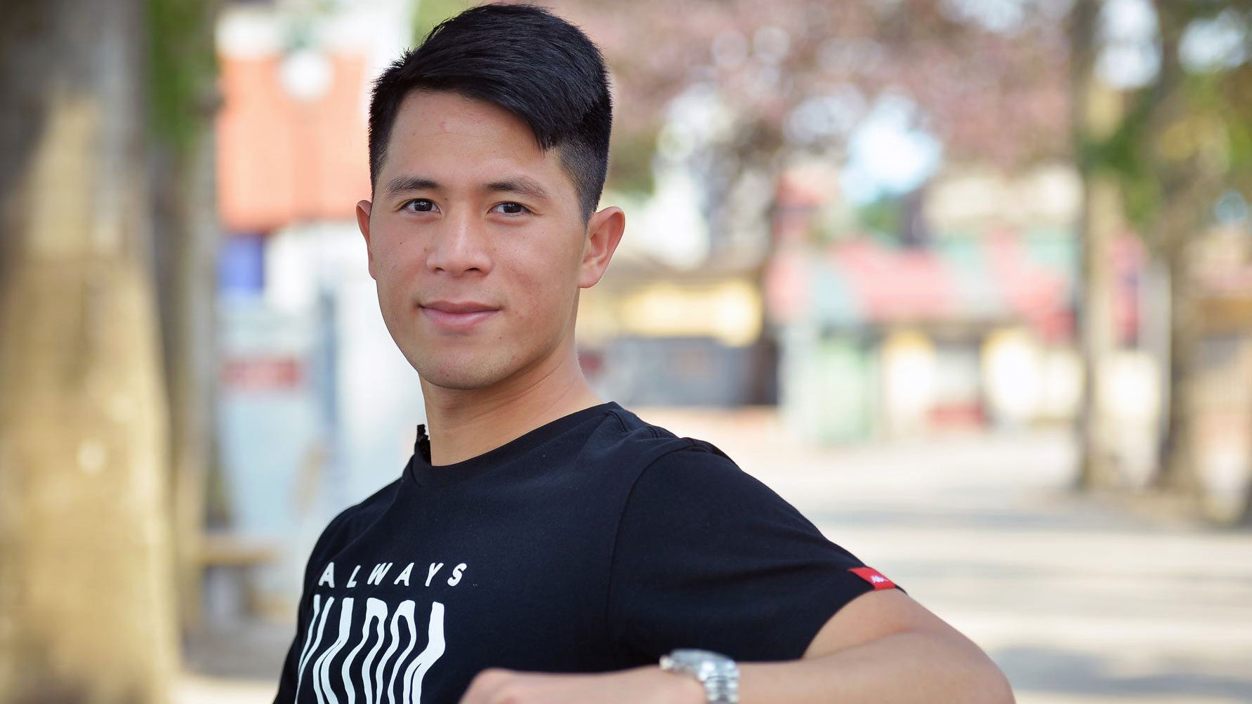 Trung ve Dinh Trong: 'Toi so-vin khi di da bong tu nam 10 tuoi' hinh anh