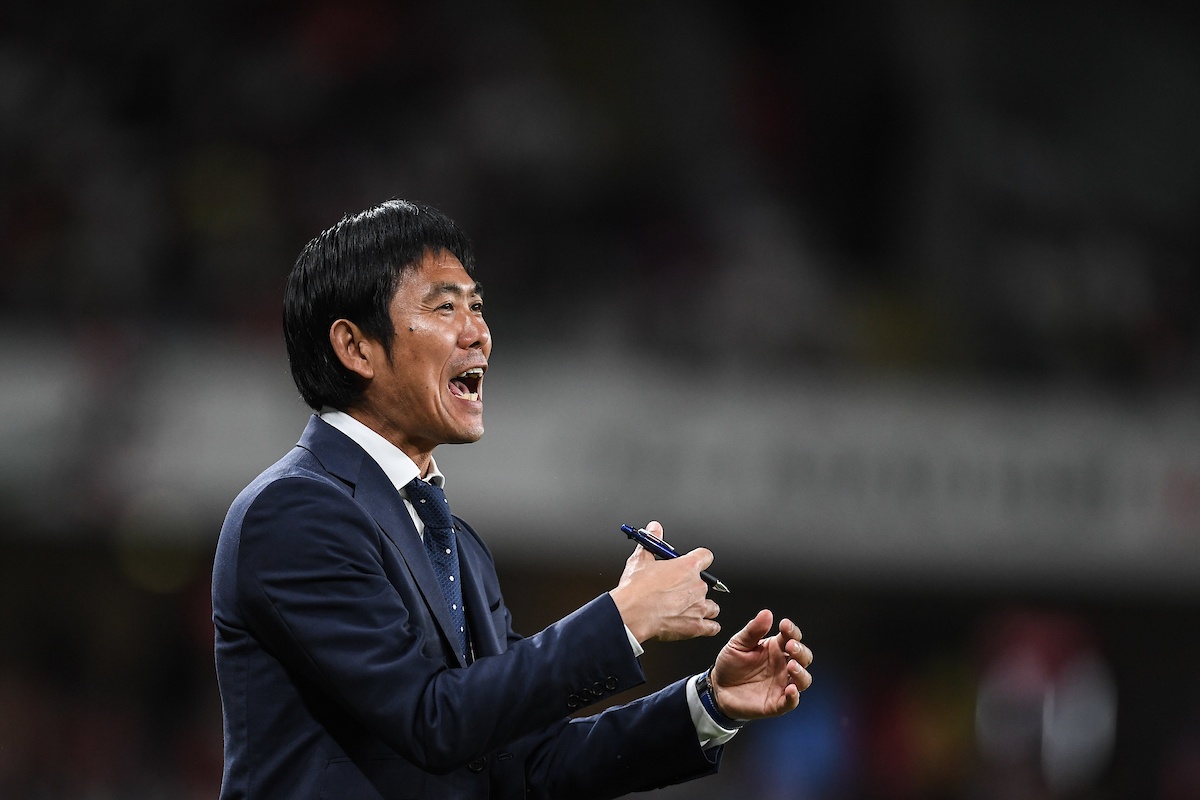 Asian Cup va man chao san cua nhung ngoi sao moi tren ghe huan luyen hinh anh