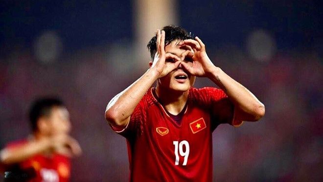 Fox Sports: 'Asian Cup la canh cua de Quang Hai vuon tam chau luc' hinh anh
