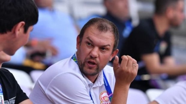 HLV doi thu coi thuong tuyen Trung Quoc cua Marcello Lippi hinh anh