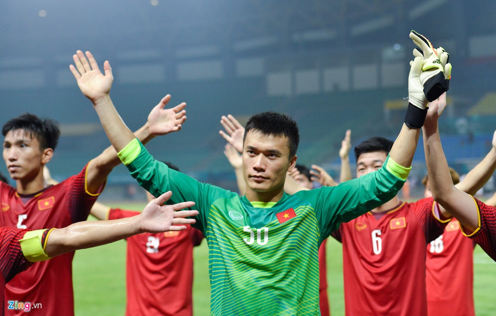 Bùi Tiến Dũng thích hợp hơn Đặng Văn Lâm ảnh 5 Bui Tien Dung thich hop hon Dang Van Lam anh 5