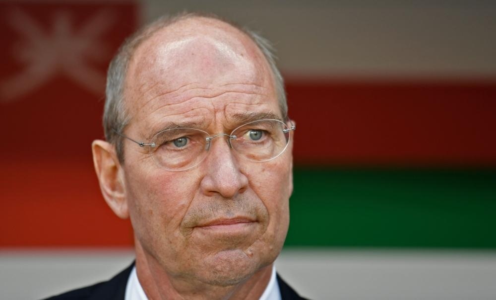 HLV Oman: 'Thu hang cua Iran khong phai van de voi chung toi' hinh anh