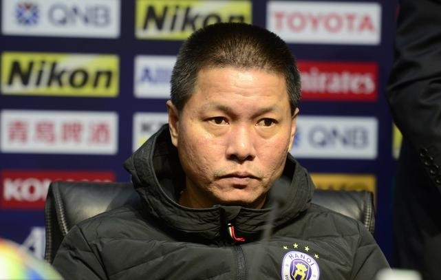 CDV Trung Quoc coi thuong CLB Ha Noi anh 2