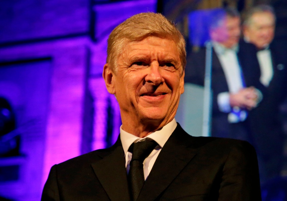 Huyen thoai Arsenal tin tuong HLV Wenger thich hop de thay the Sarri hinh anh