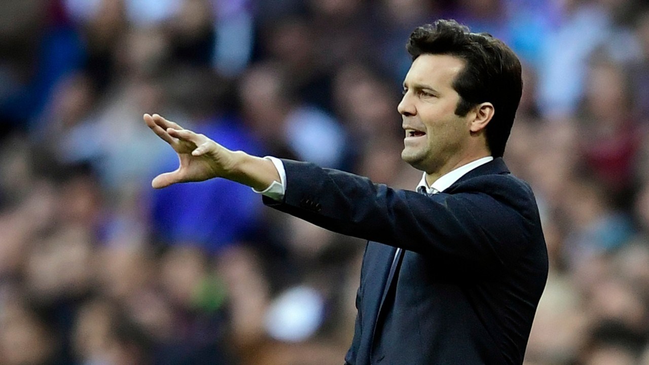 HLV Solari: 'Tran thua truoc Barca khong phai la tham hoa' hinh anh