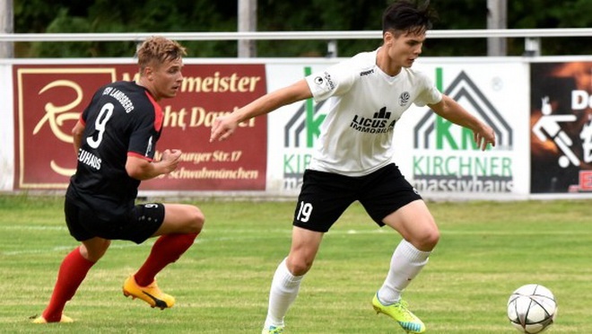 Doi hinh cau thu Viet kieu anh 16