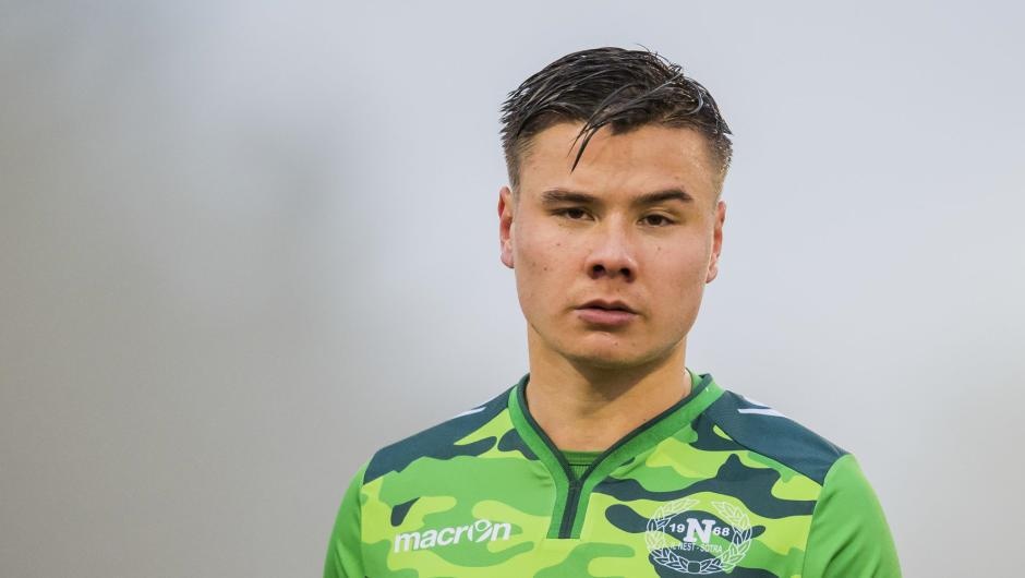 Alexander Dang va doi hinh Viet kieu du suc khoac ao tuyen Viet Nam hinh anh