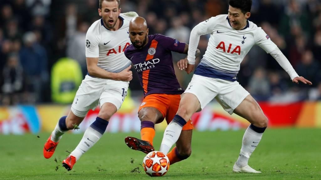CĐV Man City chỉ trích Fabian Delph ảnh 1 CDV Man City chi trich Fabian Delph anh 1