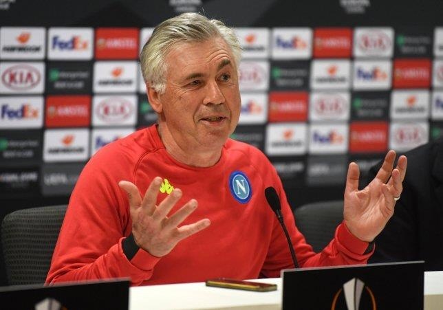HLV Ancelotti: 'Napoli se thang it nhat 2 ban o tran luot ve' hinh anh