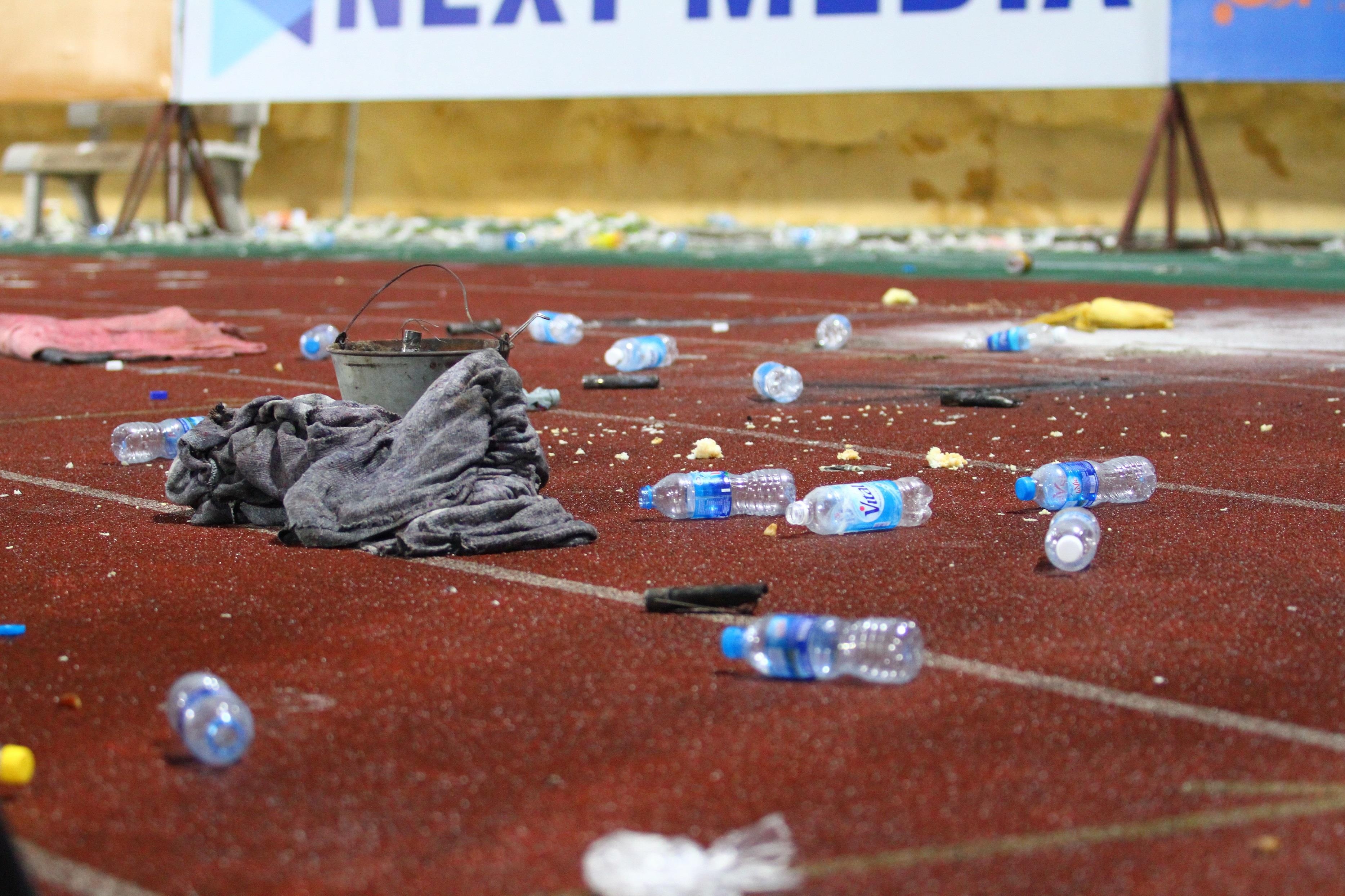 Cau thu Hai Phong suyt dinh phao sang tu CDV nha anh 11