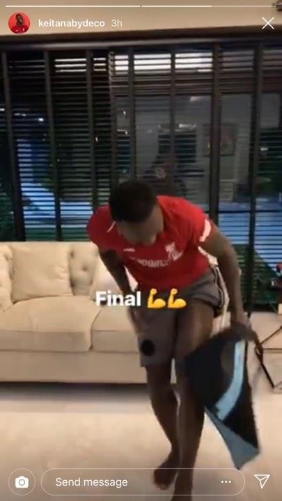 Cau thu Liverpool 'no' tren mang xa hoi anh 11