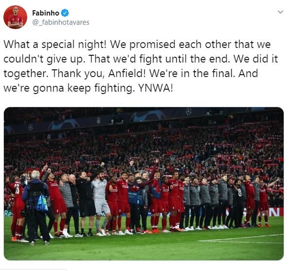 Cau thu Liverpool 'no' tren mang xa hoi anh 3