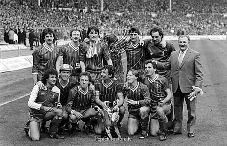 Liverpool loi nguoc dong anh 2