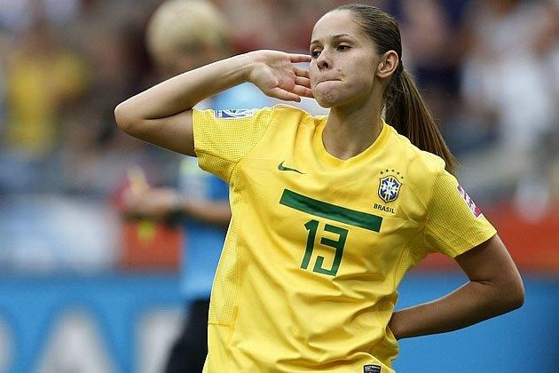 Cau thu nu xinh dep tai World Cup 2019 anh 1