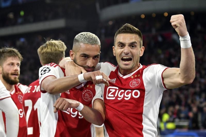 Ajax vo dich Ha Lan anh 9