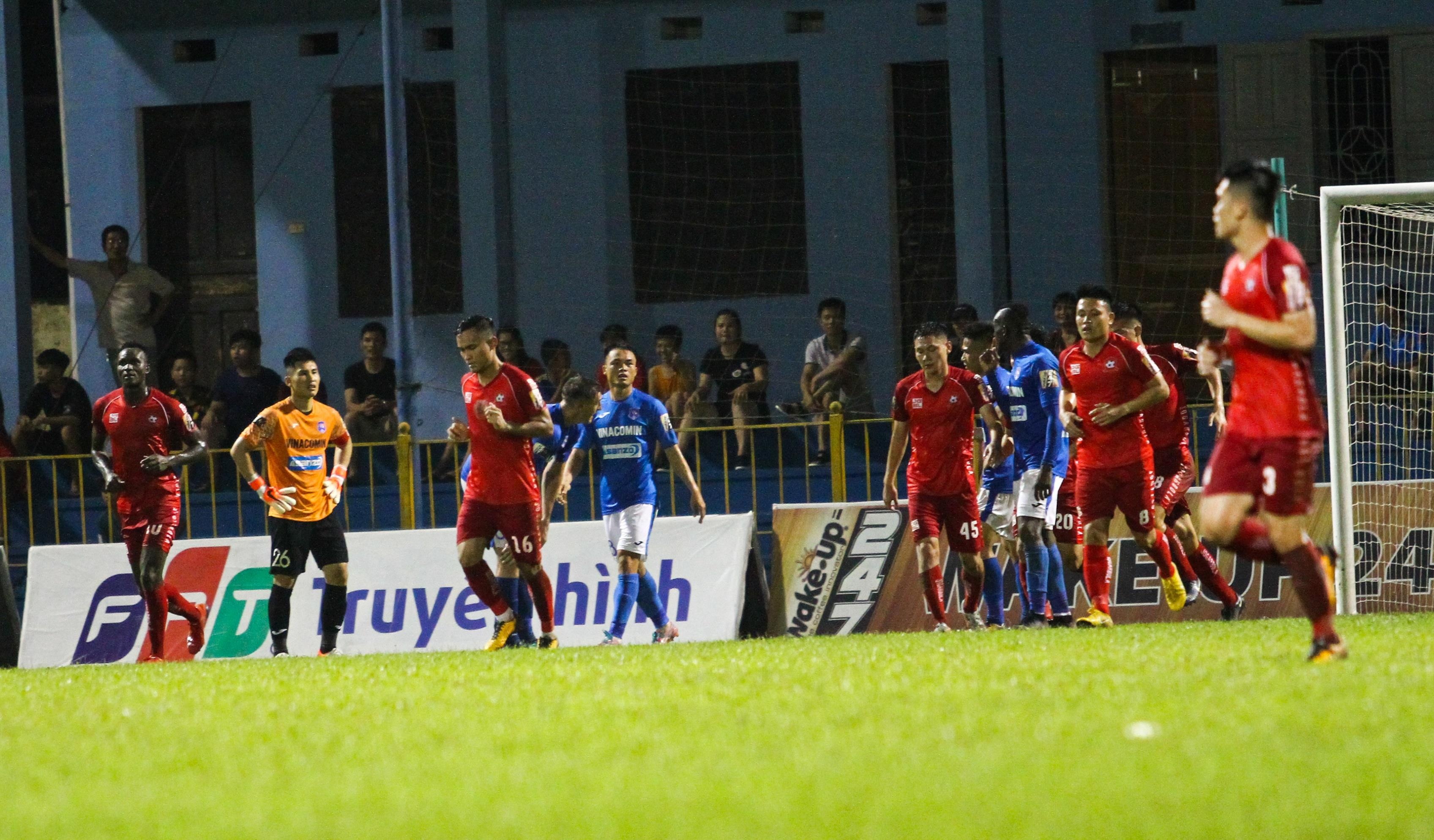 CLB Quang Ninh anh 9