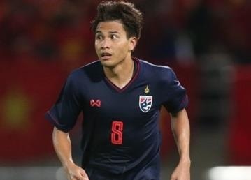 Cau thu choi xau Que Ngoc Hai kip hoi phuc de doi dau tuyen Viet Nam hinh anh