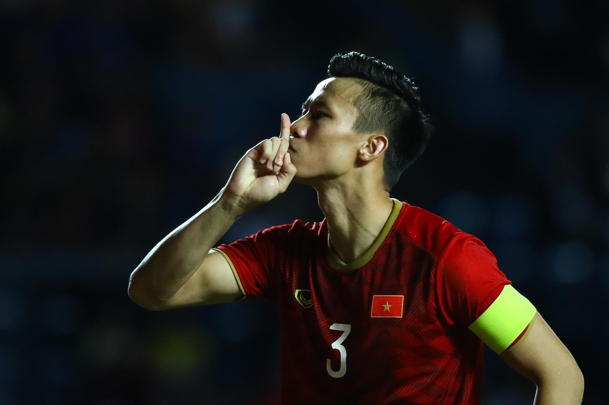 'Tuyen Viet Nam o trinh do cao hon so voi Thai Lan' hinh anh