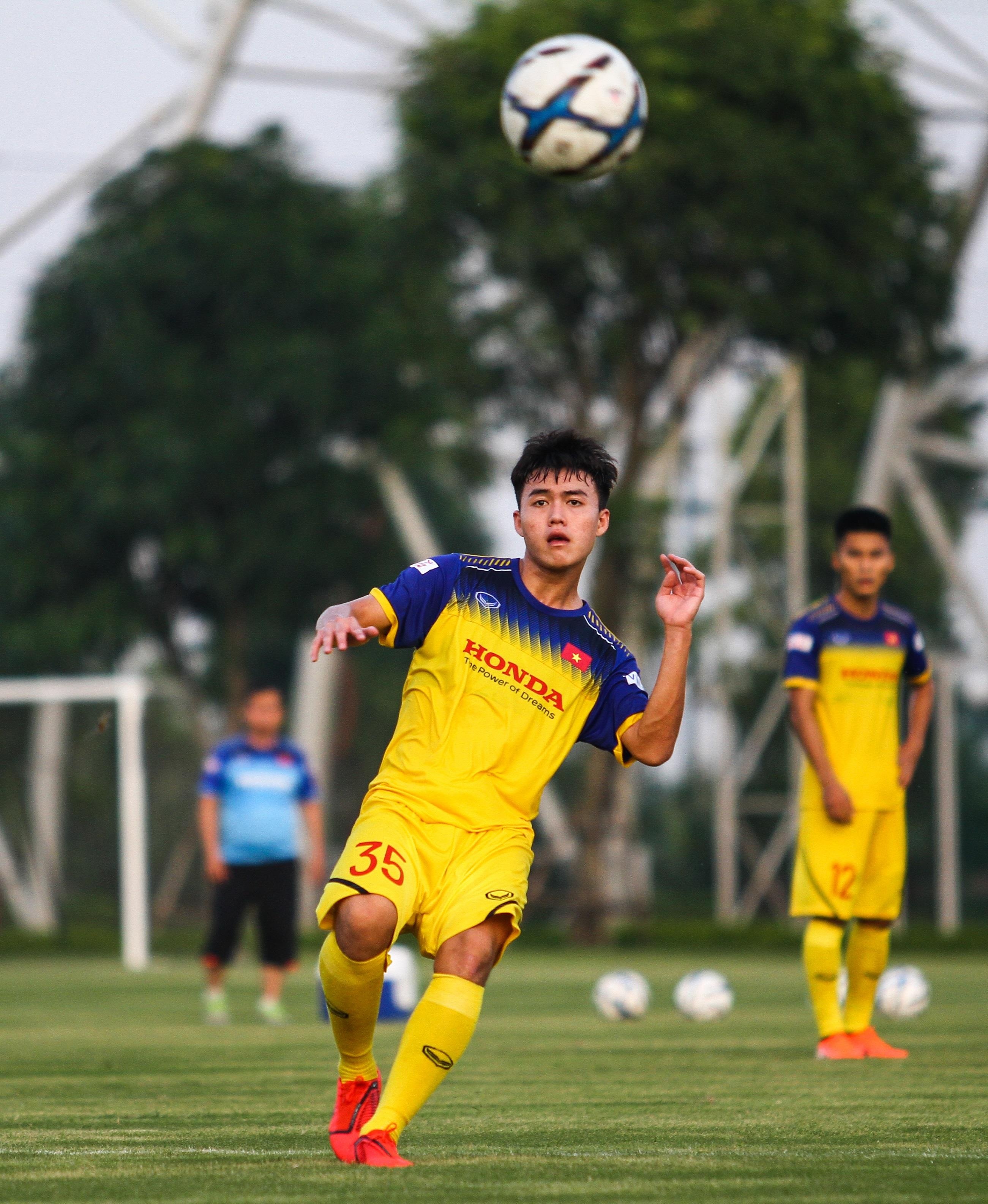 Doan Van Hau tim thay day da pes cho nam ca si 'Nguoi ay' anh 8