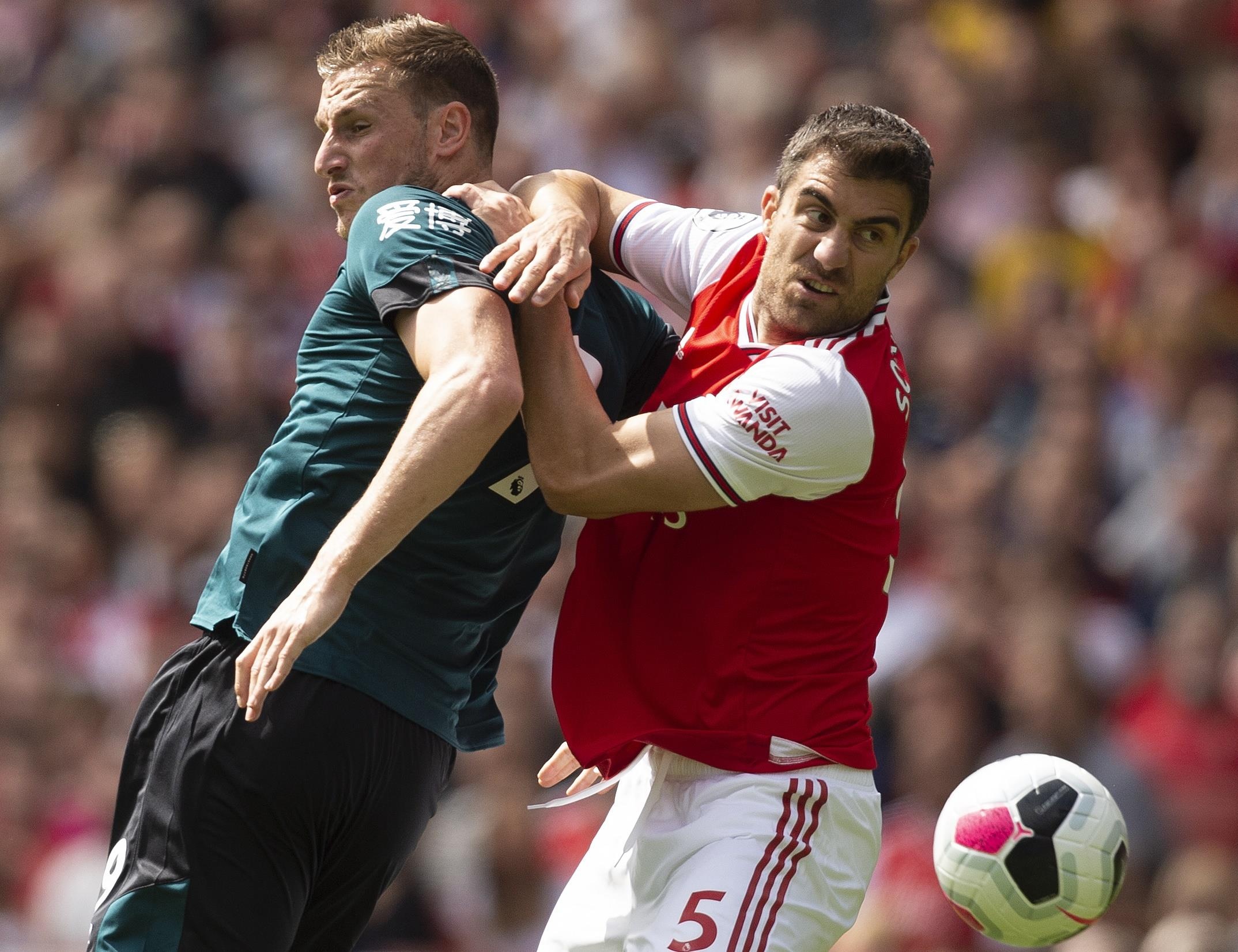 'Thi dau voi Liverpool de tho hon khi doi dau Burnley' hinh anh