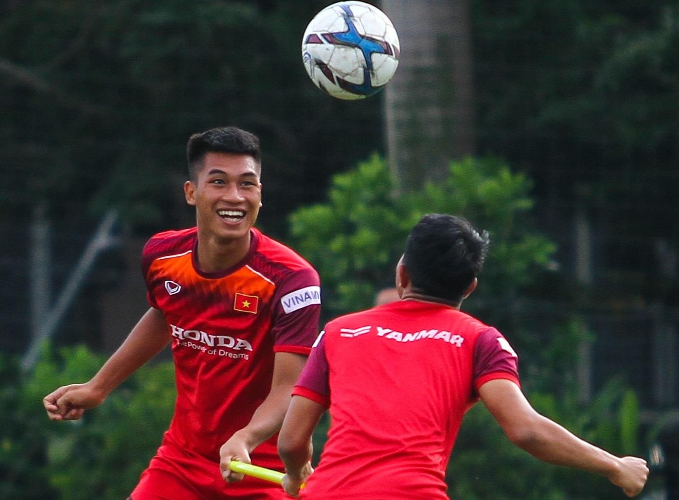 U22 Viet Nam hao hung voi bai khoi dong cua HLV Kim hinh anh