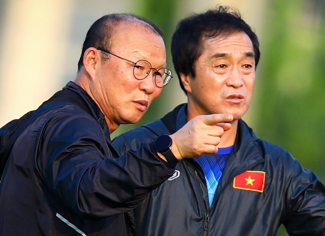 CDV Han Quoc mong muon HLV Park Hang-seo tro ve que nha hinh anh