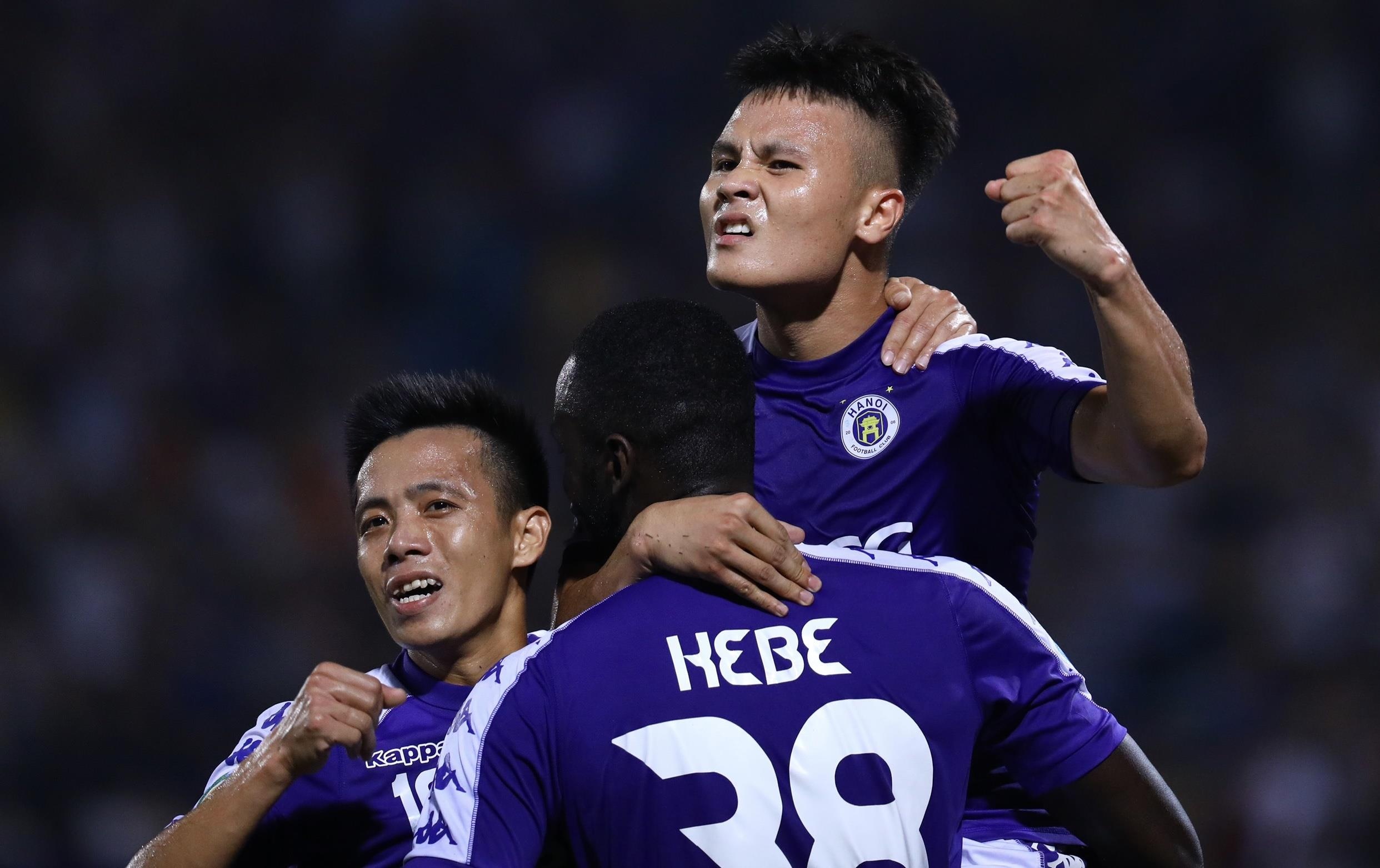 'CLB Ha Noi la doi cua tren khi lam khach o CHDCND Trieu Tien' hinh anh