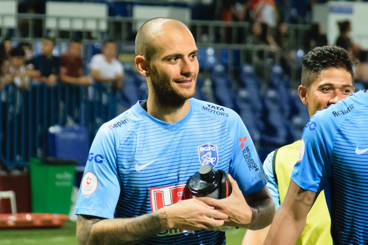 Cau thu nhap tich anh 3