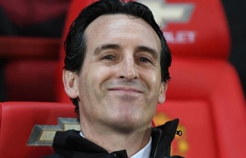 Arsenal se khong sa thai HLV Unai Emery hinh anh