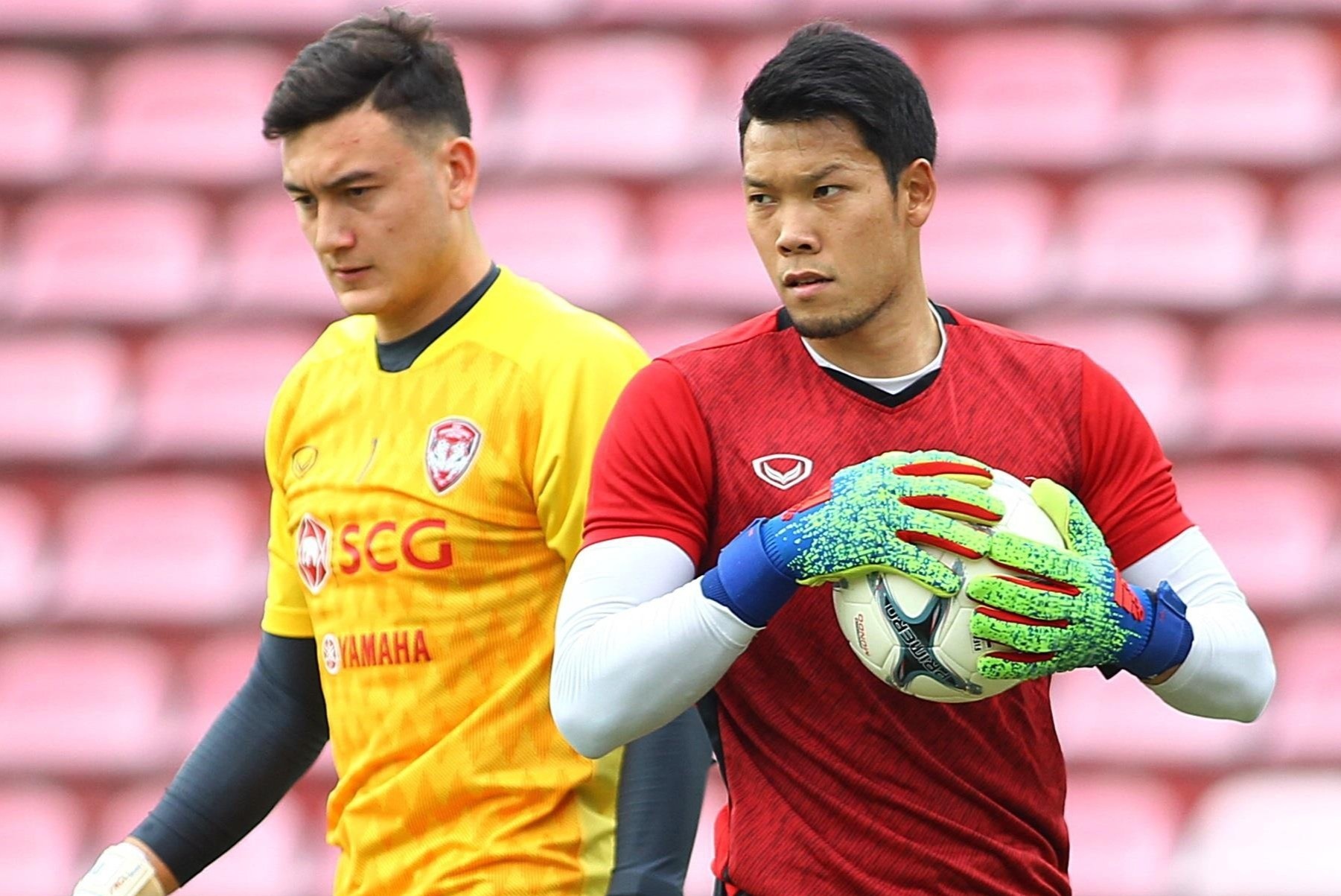 Tai sao doi bong Nhat Ban chon Kawin thay vi Dang Van Lam? hinh anh