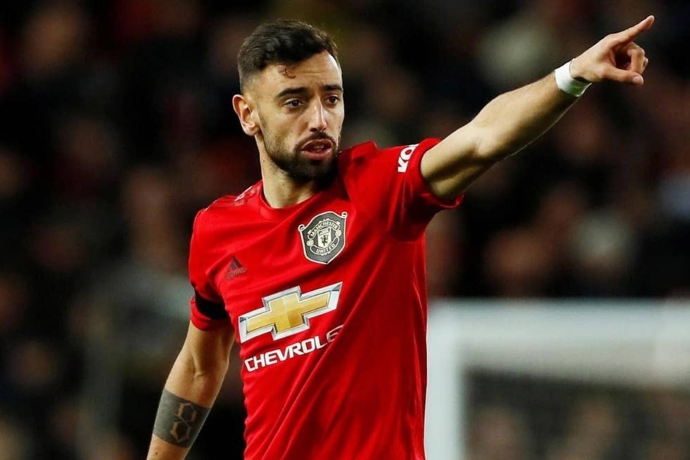 MU lien he hon 100 cau thu o ky chuyen nhuong mua dong hinh anh