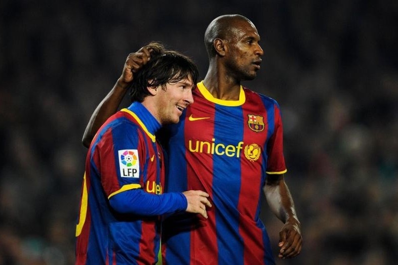 Abidal: 'Toi hy vong Messi se tiep tuc gan bo voi Barca' hinh anh