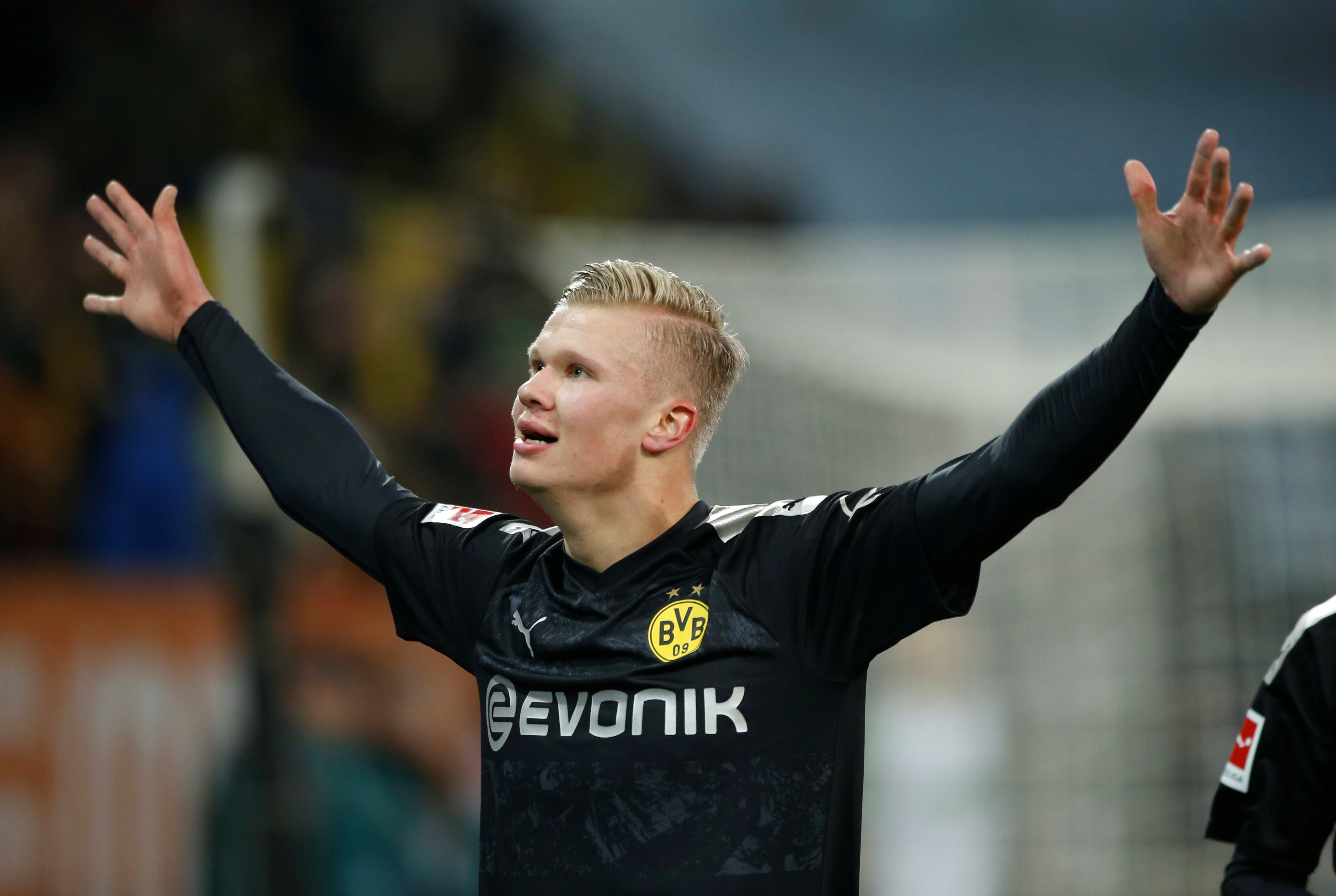 Erling Haaland tang gia gap 12 lan tu khi gia nhap Dortmund hinh anh