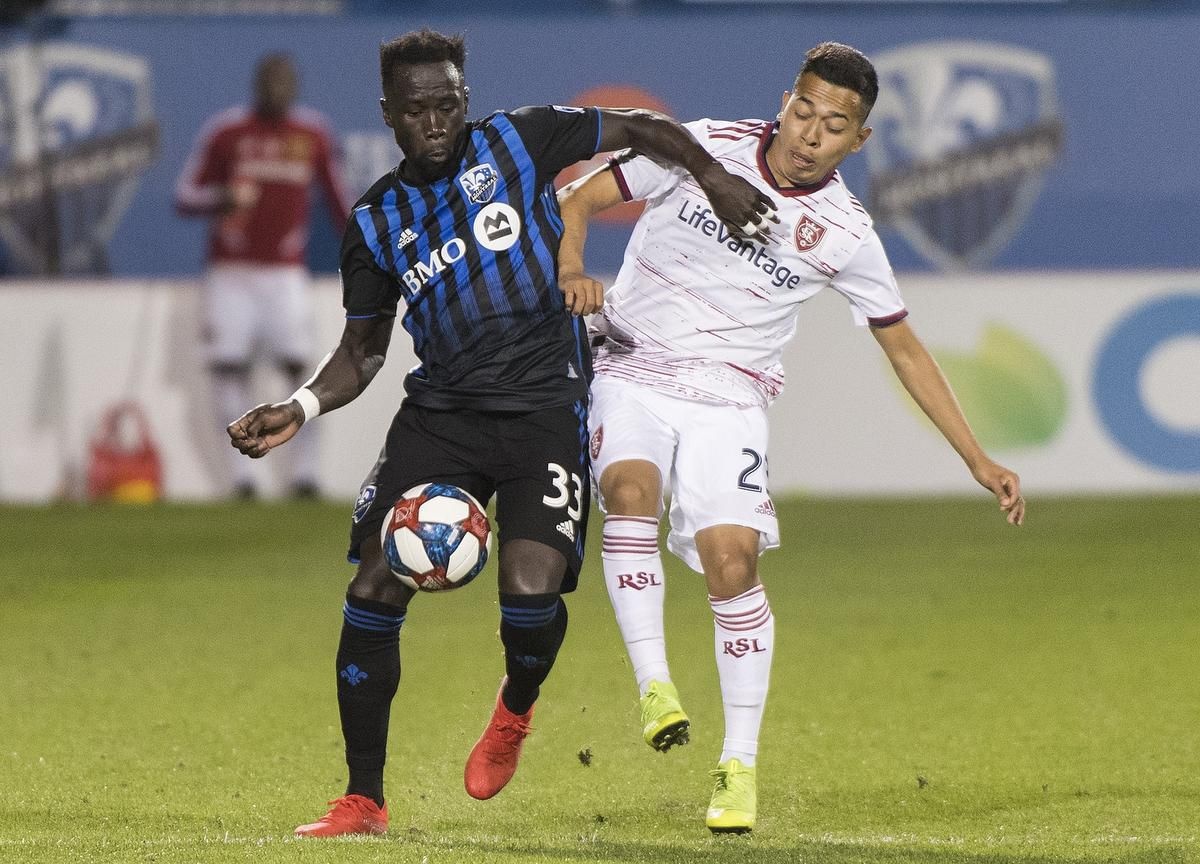 Cau thu sinh ngay Valentine anh 5