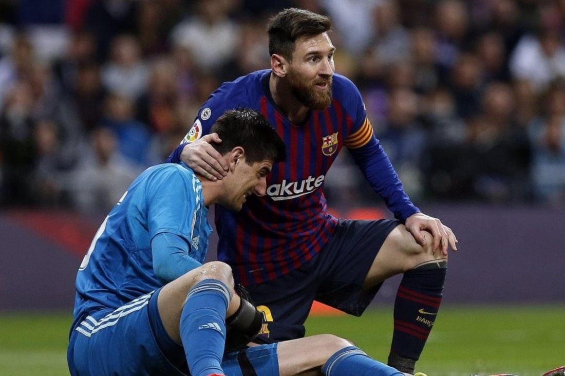 Courtois: 'Khong co chuyen Barca dang suy yeu' hinh anh