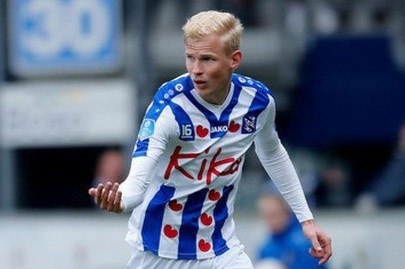 Woudenberg: 'Toi lam cau thu khong phai de ngoi du bi' hinh anh