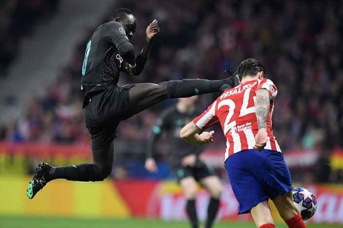 Mane thoat the do sau hang loat pha choi xau hau ve doi thu hinh anh