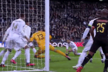 Ramos pha bong do te khien doi nha suyt nhan ban thua hinh anh