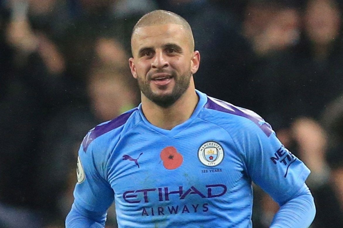 Walker: 'Suc khoe cua moi nguoi quan trong hon ket thuc giai dau' hinh anh