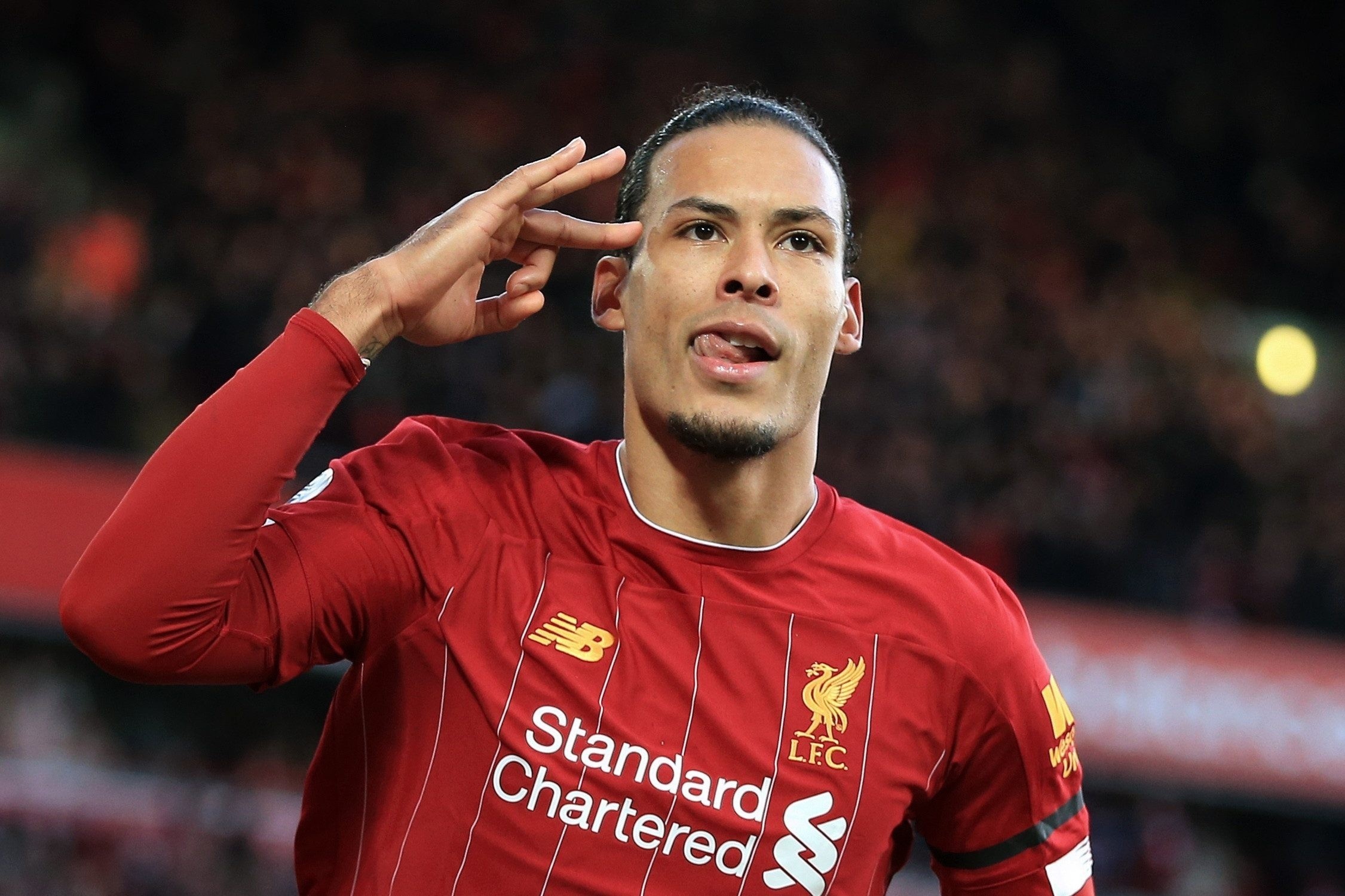 'Neu Van Dijk o Man City, ho da co them 10 diem' hinh anh
